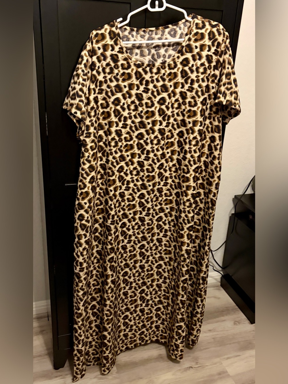 SHEIN Curve Leopard Print Short Sleeve Maxi Shift Dress 4X NWOT
